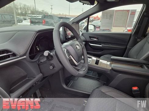 Certified 2026 Toyota Sienna Limited image 20