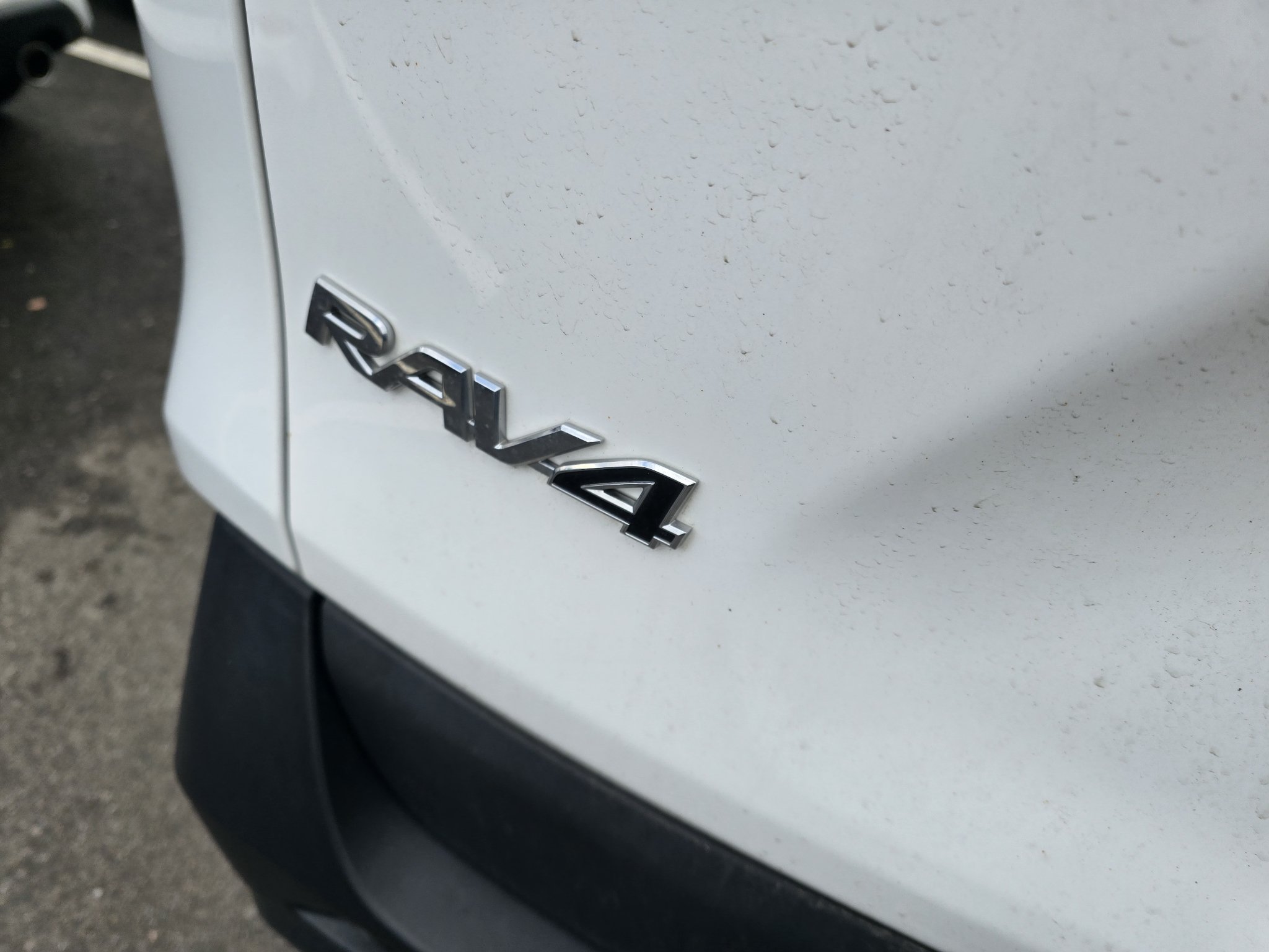 Used 2023 Toyota RAV4 XLE AWD/4WD image 11