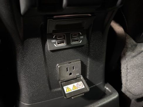 Used 2023 Jeep Wrangler Unlimited Sahara w/ Cold Weather Group image 26