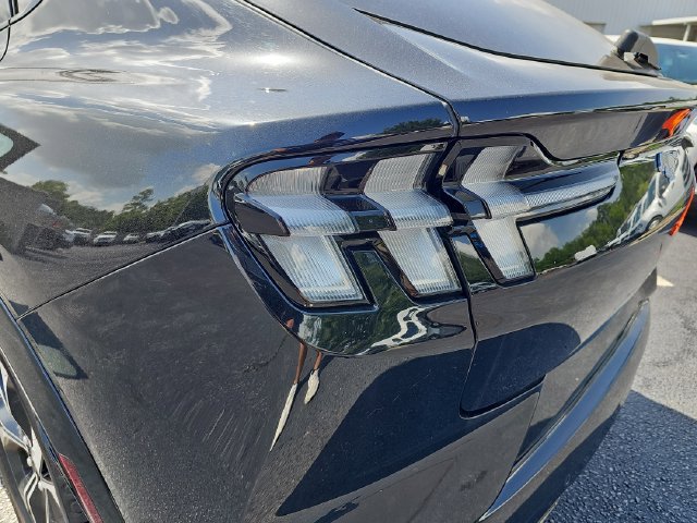 Used 2022 Ford Mustang Mach-E Premium RWD image 35