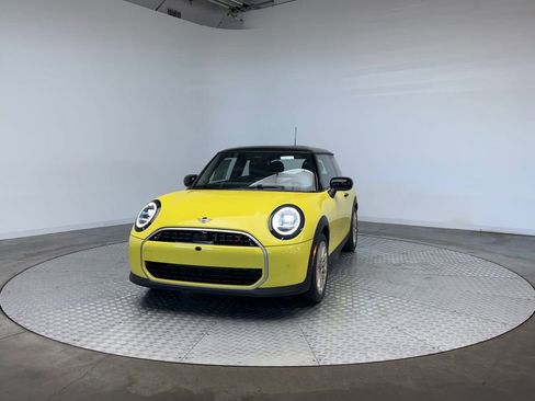 Used 2026 MINI Cooper S image 6