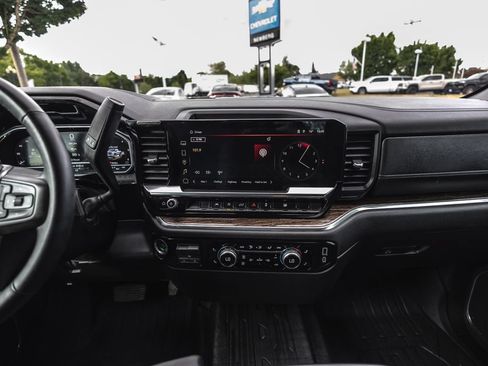 Used 2024 GMC Sierra 1500 Elevation AWD/4WD image 31