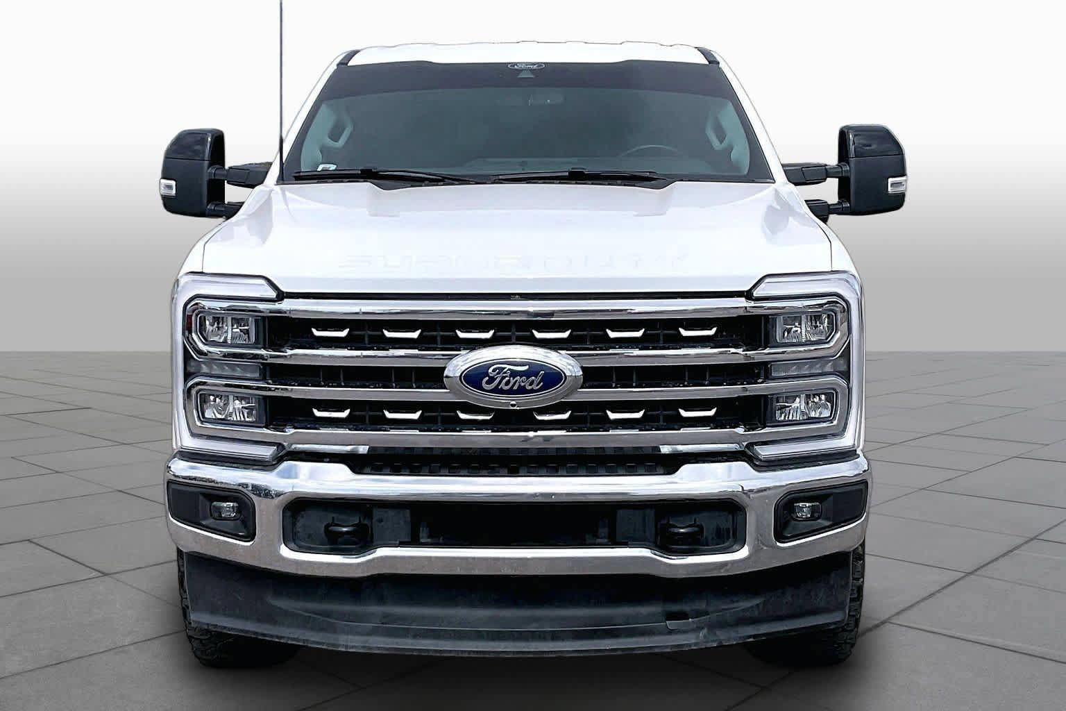 Used 2025 Ford F250 Lariat w/ FX4 Off-Road Package AWD/4WD image 4