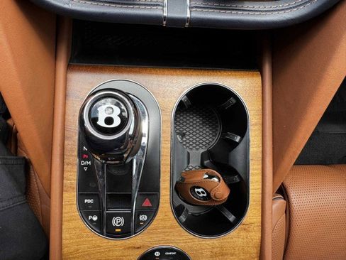 Used 2023 Bentley Bentayga Extended Wheelbase image 41