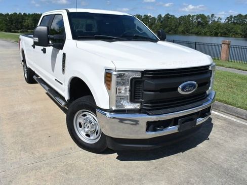 Used 2019 Ford F250 XL w/ Power Equipment Group image 2