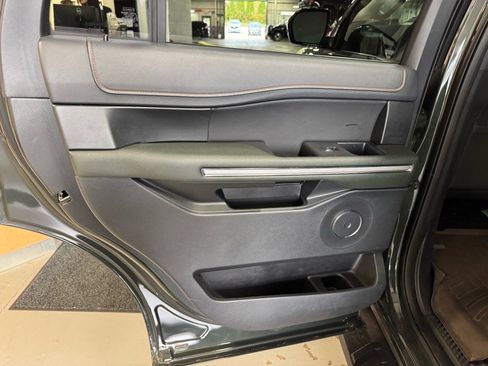 Used 2022 Ford Expedition Timberline image 13