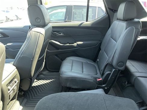 Used 2023 Chevrolet Traverse RS image 11