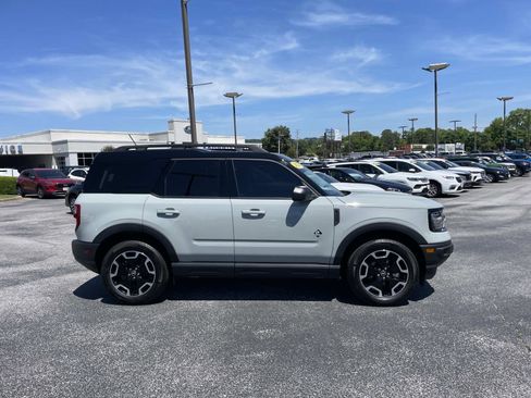 Used 2024 Ford Bronco Sport Outer Banks w/ Tech Package AWD/4WD image 2