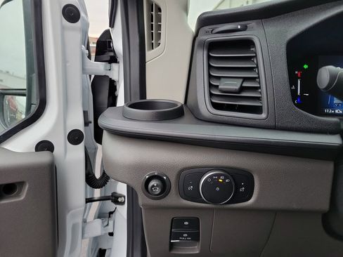 New 2026 Ford Transit 250 148 Medium Roof image 21