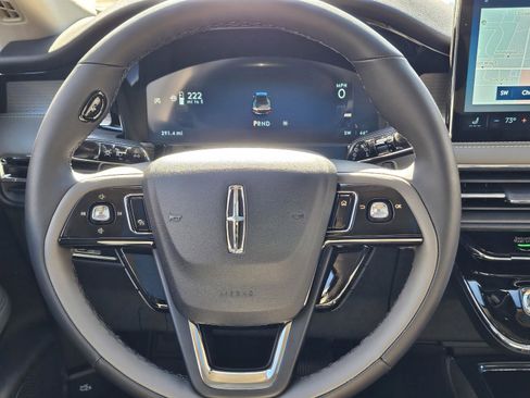 New 2026 Lincoln Corsair Premiere image 23