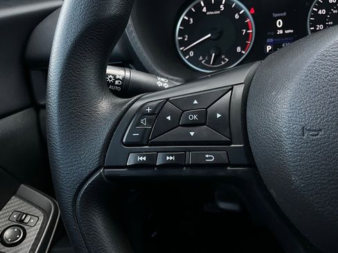 Used 2025 Nissan Sentra S image 29