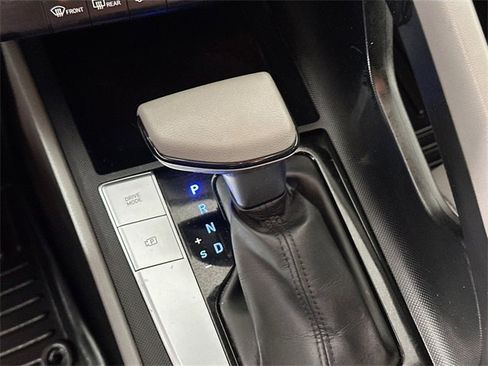 Used 2021 Hyundai Elantra SEL image 14