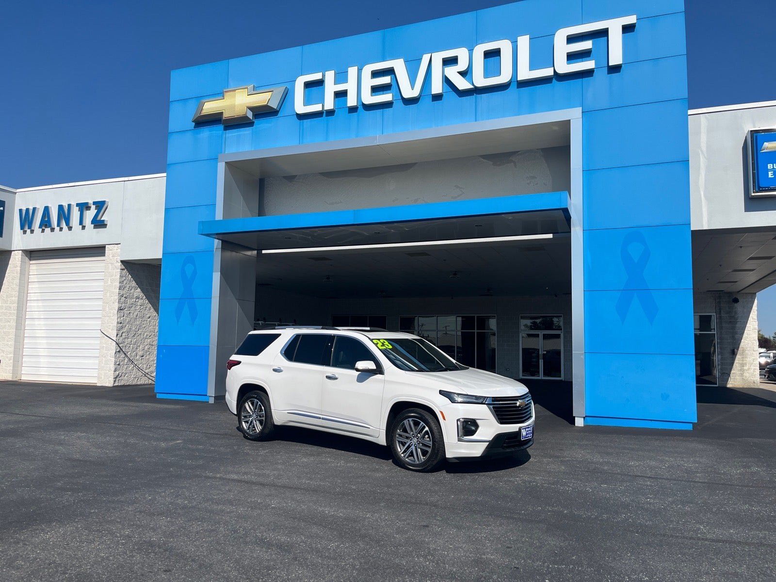 Used 2023 Chevrolet Traverse High Country AWD/4WD image 1