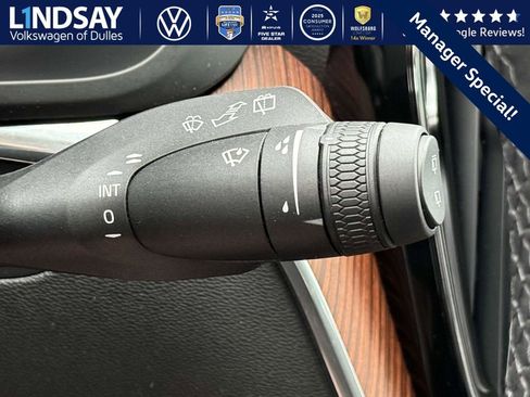 Used 2023 Volvo XC60 T8 Ultimate image 23