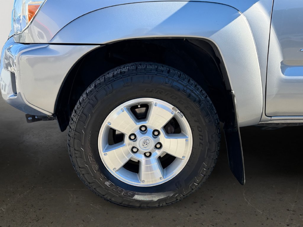 Used 2015 Toyota Tacoma 4x4 Double Cab w/ TRD Sport Package image 27