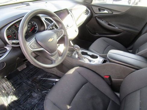Used 2022 Chevrolet Malibu LT image 24
