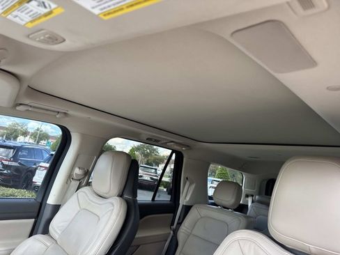 Used 2022 Lincoln Navigator Reserve image 35