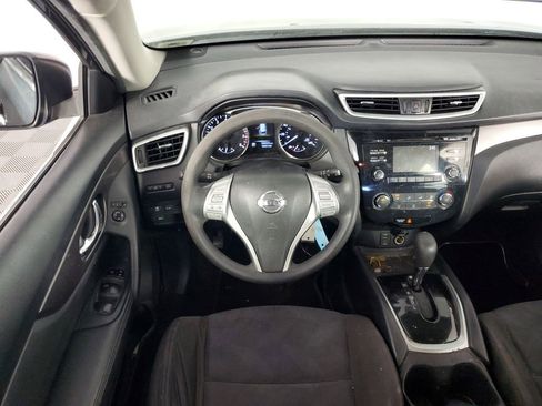 Used 2015 Nissan Rogue S FWD image 13