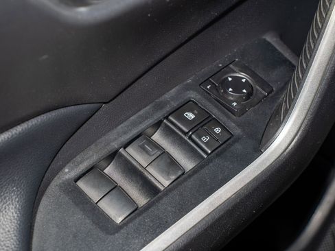 Used 2021 Toyota RAV4 XLE image 25