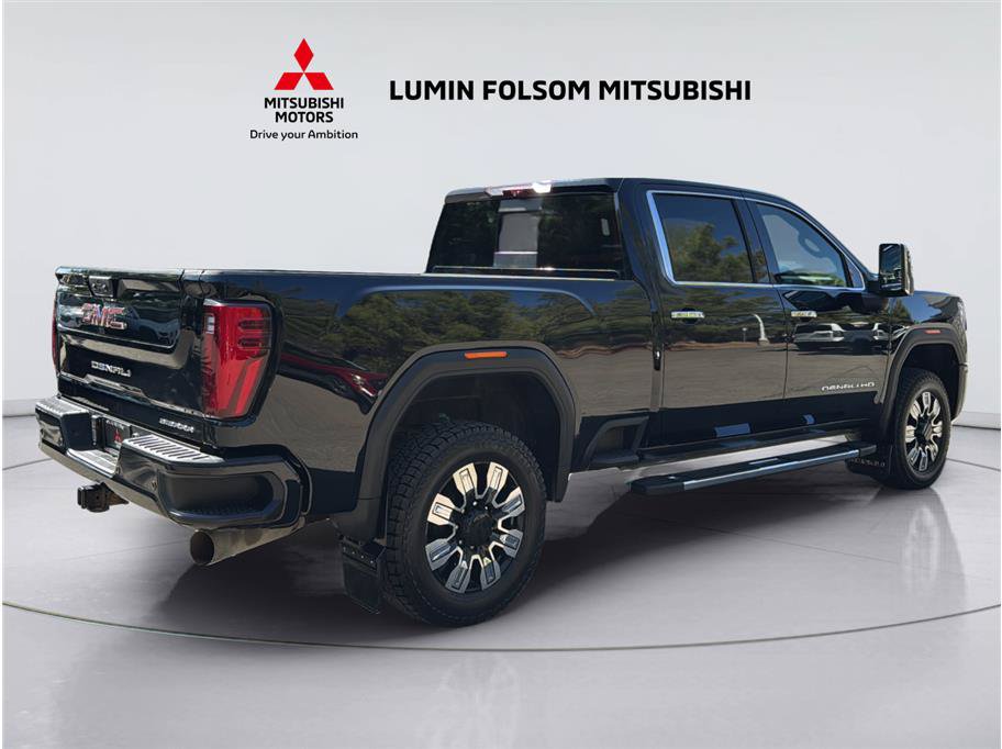Used 2024 GMC Sierra 2500 Denali w/ Technology Package AWD/4WD image 5