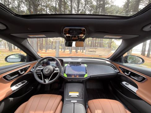 New 2026 Mercedes-Benz E 350 Sedan image 2