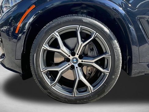 Used 2022 BMW X5 xDrive45e w/ M Sport Package AWD/4WD image 10