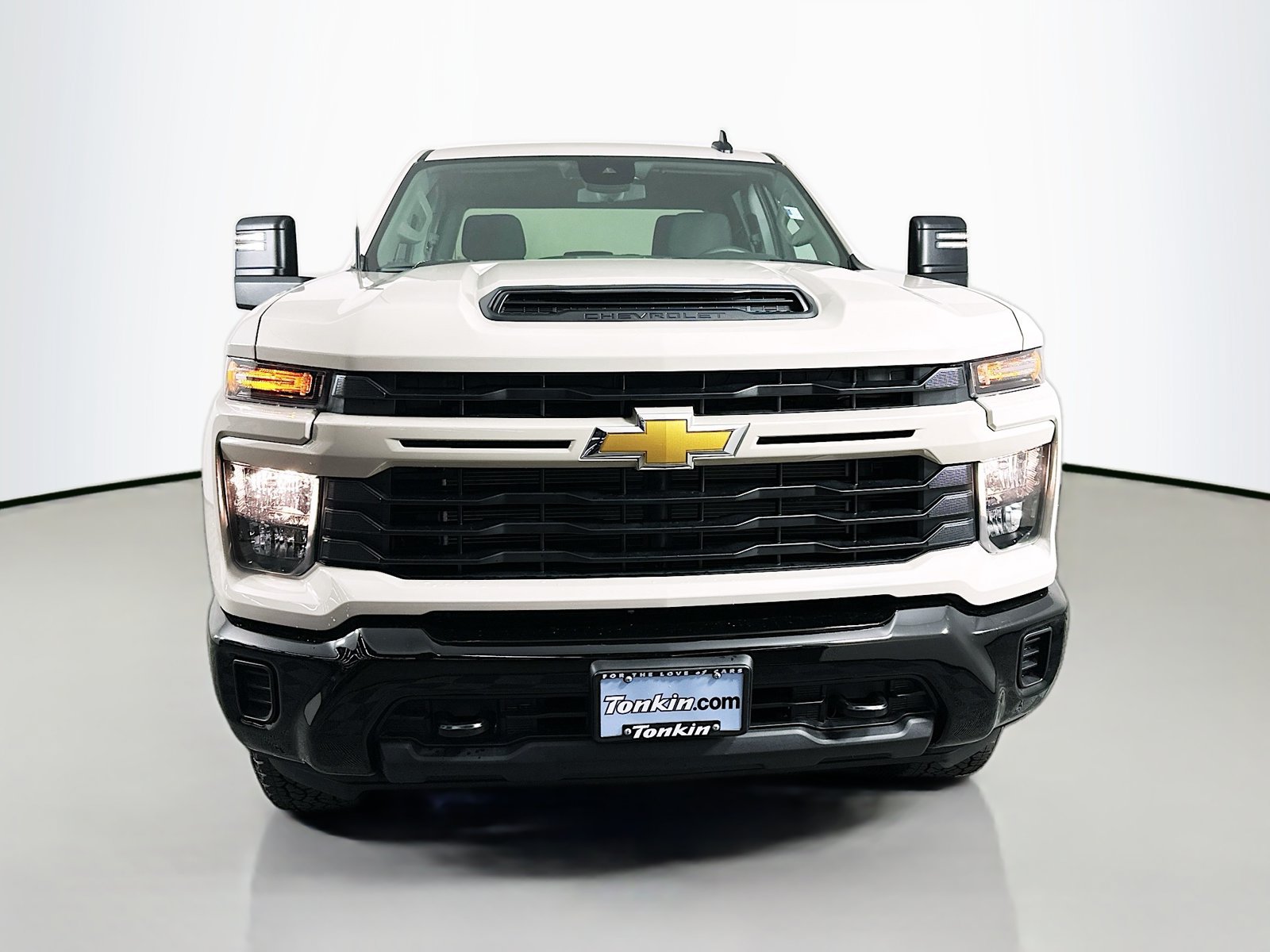 New 2026 Chevrolet Silverado 2500 Custom w/ Z71 Off-Road Package AWD/4WD image 2