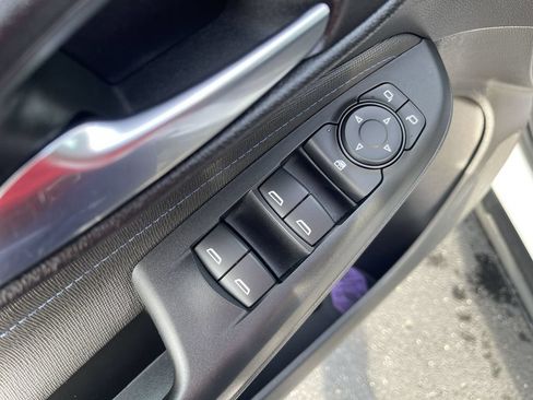 Used 2024 Buick Envista Sport Touring FWD image 17