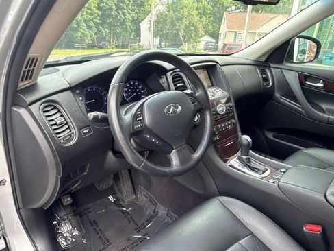 Used 2011 INFINITI EX35 Journey w/ Premium Pkg AWD/4WD image 10