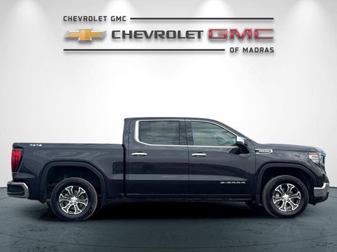 Used 2025 GMC Sierra 1500 SLT AWD/4WD image 2