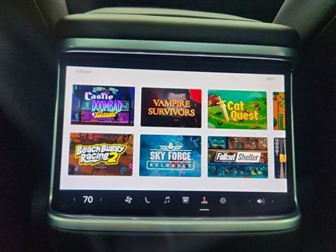 Used 2024 Tesla Model S image 39