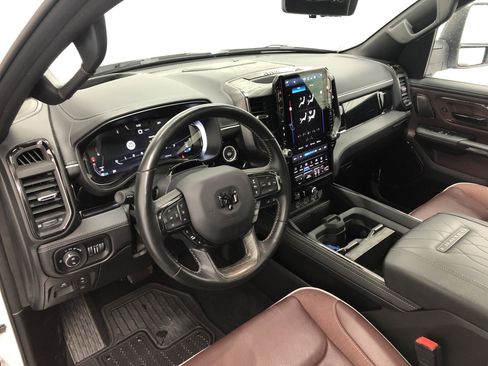 Certified 2025 RAM 1500 Limited AWD/4WD image 14