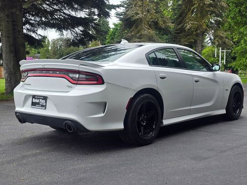 Used 2019 Dodge Charger R/T RWD image 6
