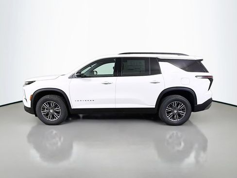 New 2026 Chevrolet Traverse LT w/ LPO, Floor Liner Package AWD/4WD image 8