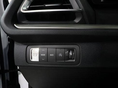 New 2026 Chevrolet Traverse LT w/ Sun and Wheel Package AWD/4WD image 19
