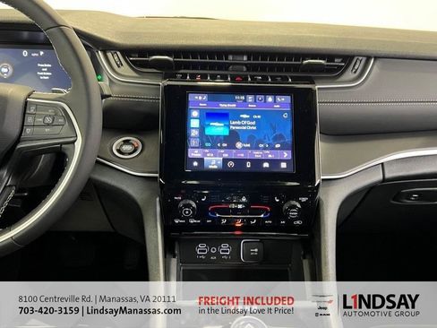 New 2025 Jeep Grand Cherokee Altitude image 18