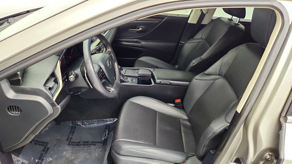 Used 2021 Lexus ES 250 w/ Accessory Package 2 AWD/4WD image 20