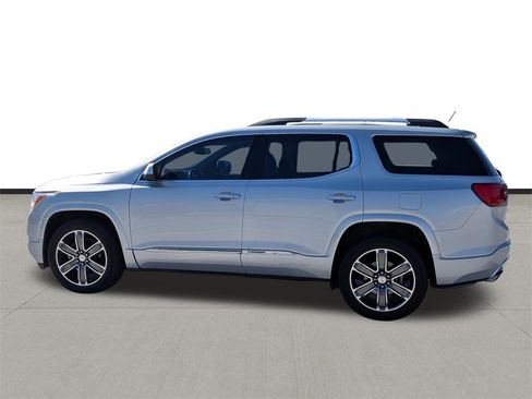 Used 2017 GMC Acadia Denali w/ Technology Package image 6