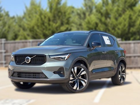 New 2026 Volvo XC40 B5 Ultra w/ Protection Package Premier AWD/4WD image 2