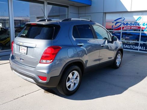 Used 2019 Chevrolet Trax LT w/ LT Convenience Package image 34