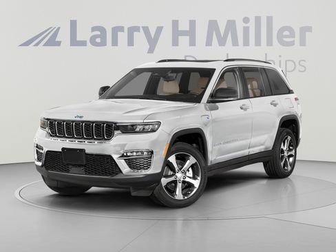 Used 2023 Jeep Grand Cherokee 4WD 4xe image 1