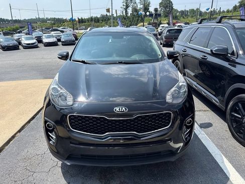 Used 2018 Kia Sportage EX FWD image 2
