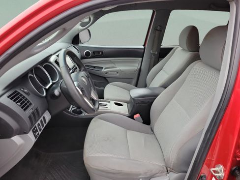 Used 2015 Toyota Tacoma PreRunner image 6