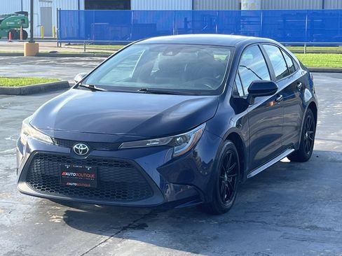 Used 2022 Toyota Corolla LE FWD image 5