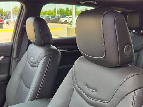 New 2026 Cadillac XT5 Sportv w/ LPO, Floor Liner Package AWD/4WD image 12