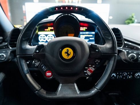 Used 2011 Ferrari 458 Italia Coupe image 5