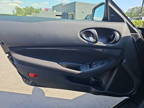 Used 2025 Nissan Z Sport w/ Floor Mat Package RWD image 29