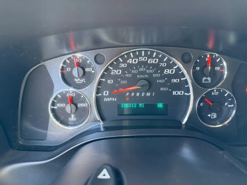 Used 2014 Chevrolet Express 2500 LT w/ LT Preferred Equipment Group RWD image 33