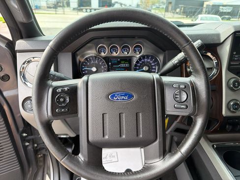 Used 2014 Ford F250 Lariat w/ Chrome Package image 10
