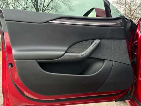 Used 2021 Tesla Model S Plaid image 54